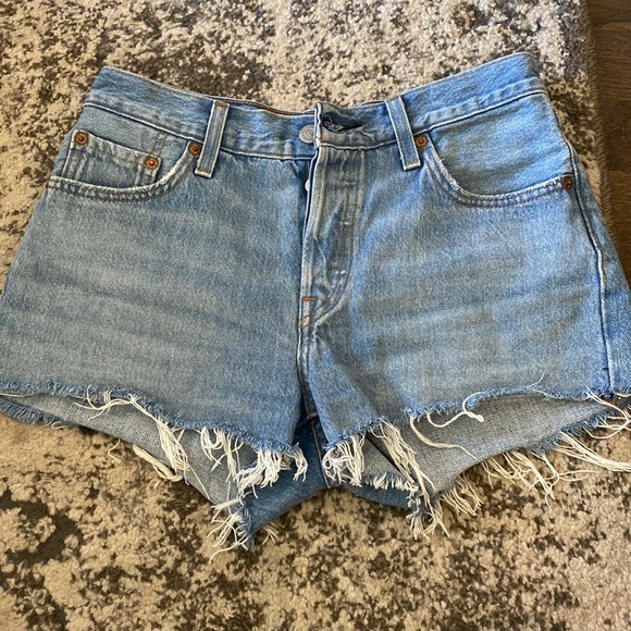 Levi’s 501 jean shorts - Picture 1 of 4